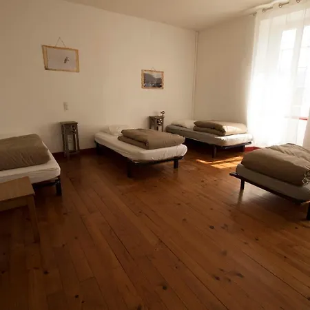 D'etape Les Diligences 宾馆